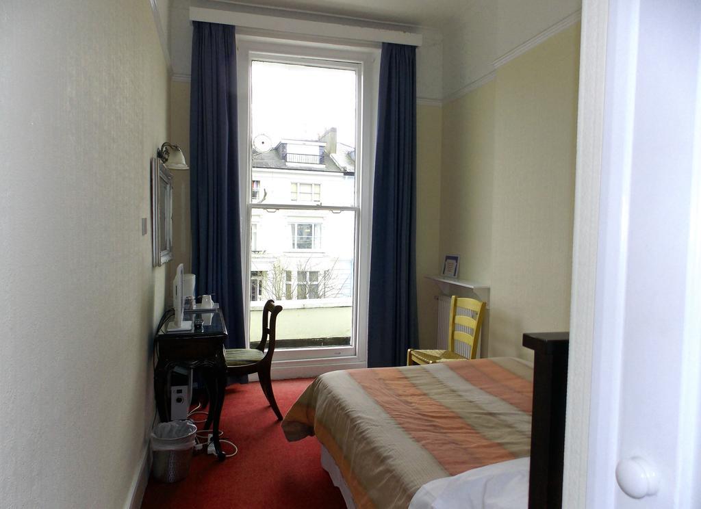 Dillons Hotel Londra Camera foto