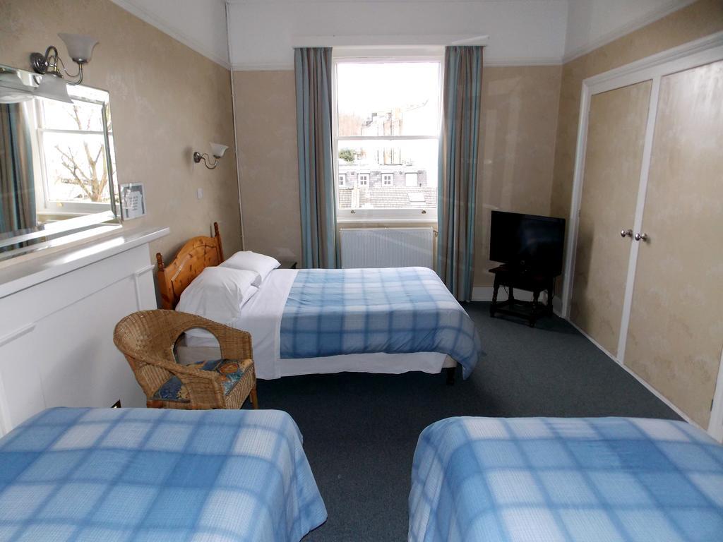 Dillons Hotel Londra Camera foto
